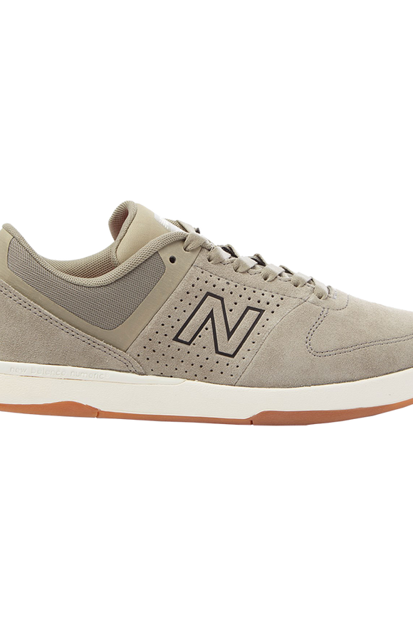 New Balance Numeric 533 V2 Skate Shoes